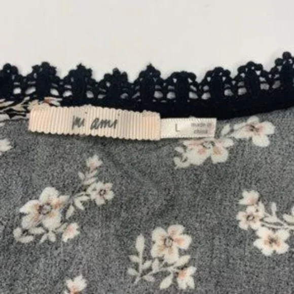 Black Long Sleeve Floral Open Front Top Size: L - Picture 5 of 5